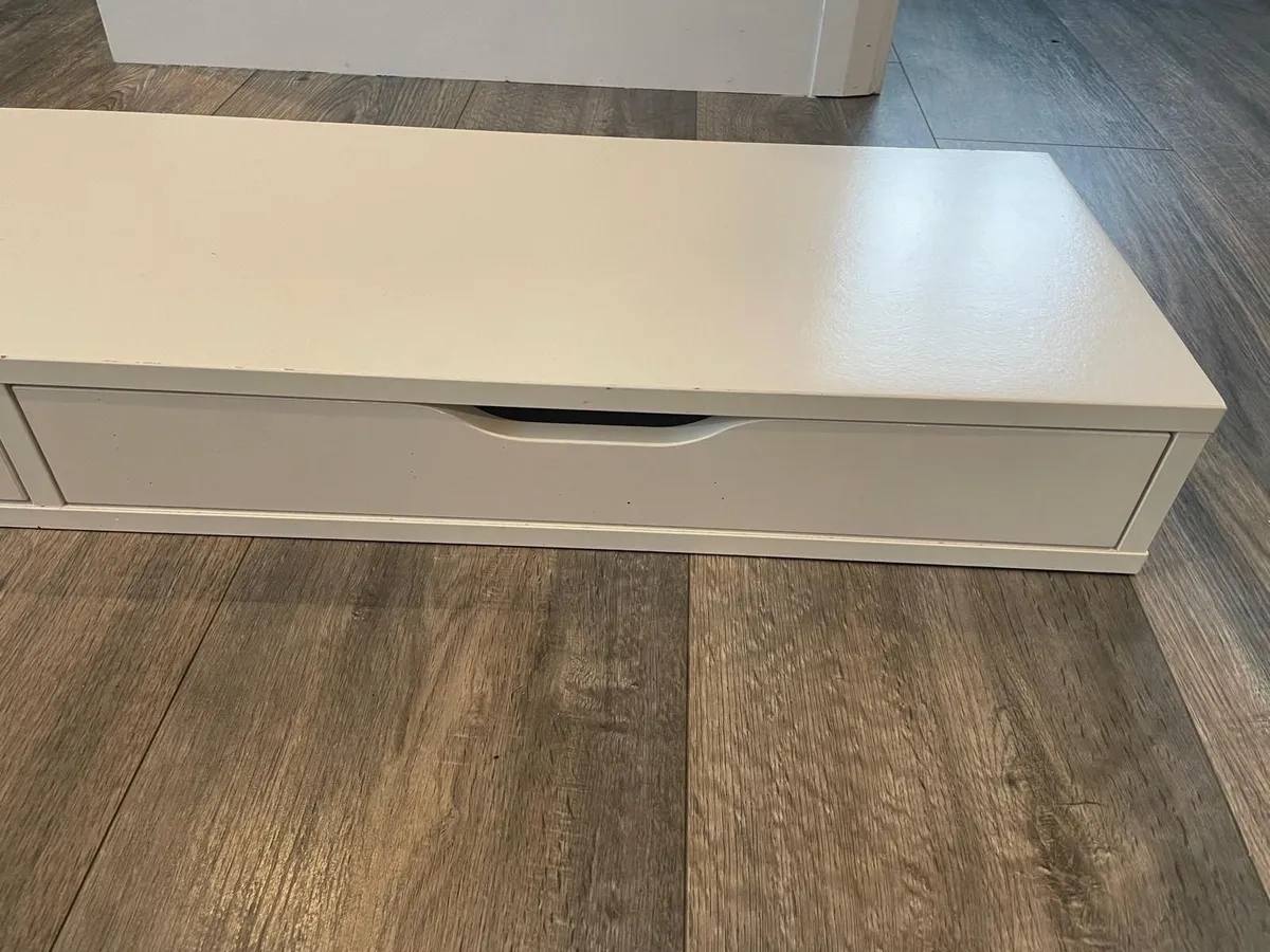 2 drawers - Image 1