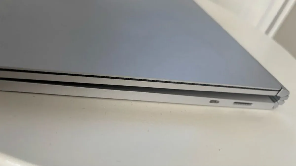 Microsoft Surface Book 3 - Intel Core i7 - 32GB RAM - Image 4