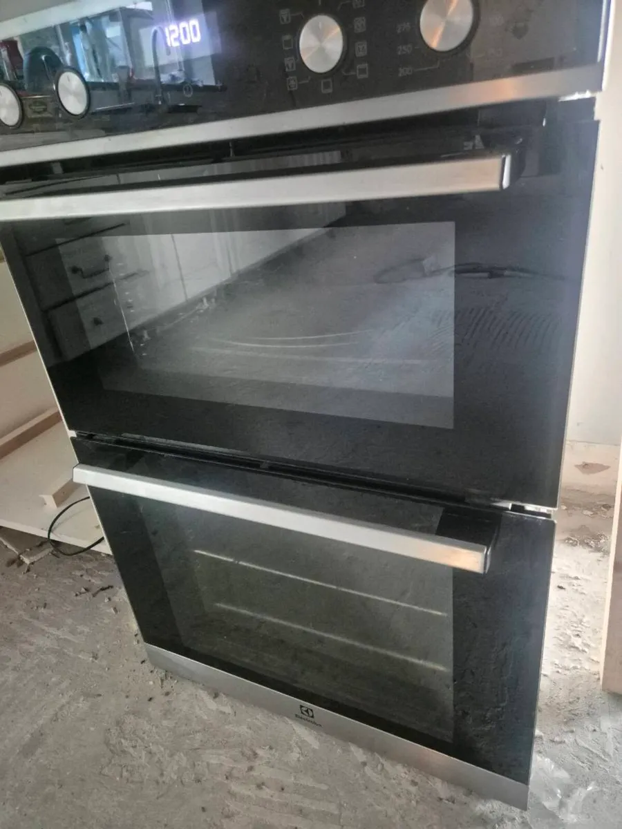 Electrolux double oven - Image 4