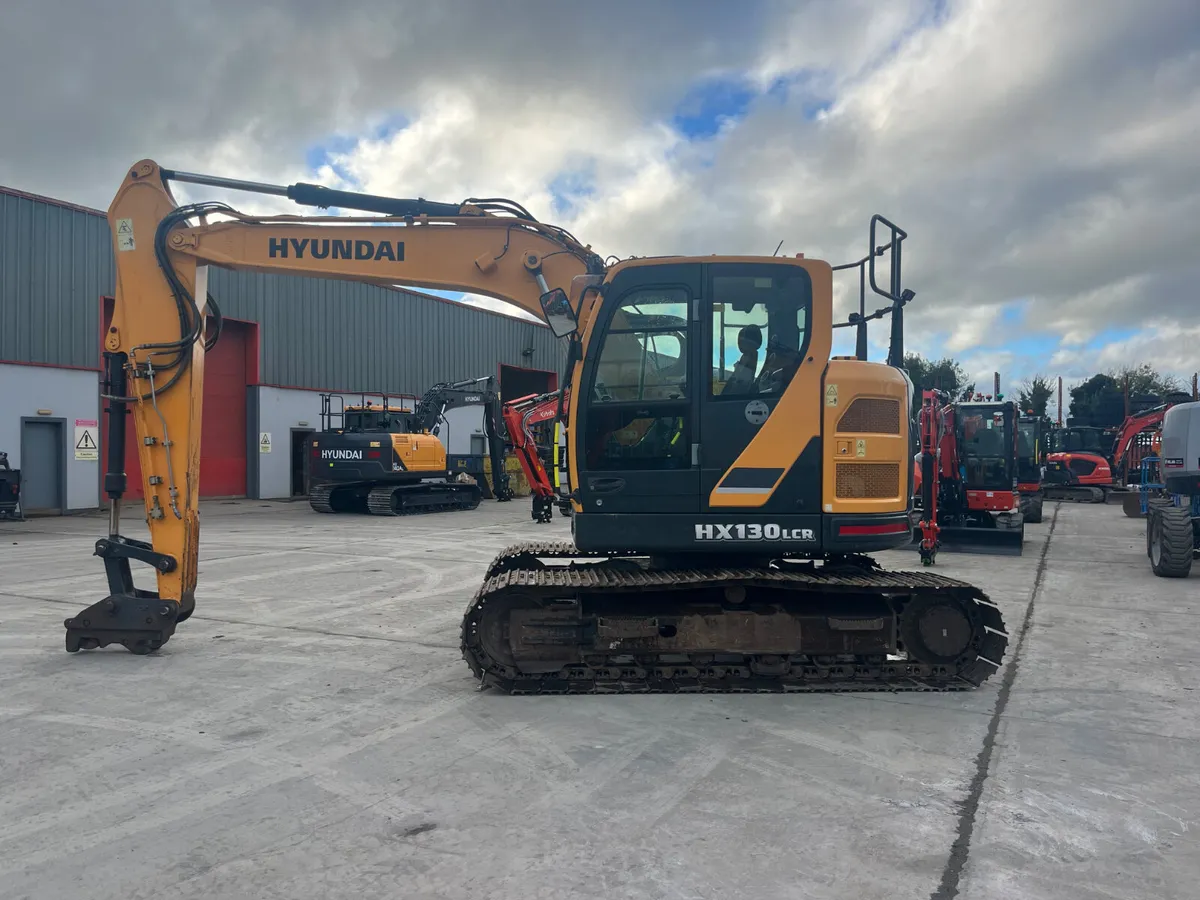 2019 Hyundai HX130LCR Excavator - Image 1