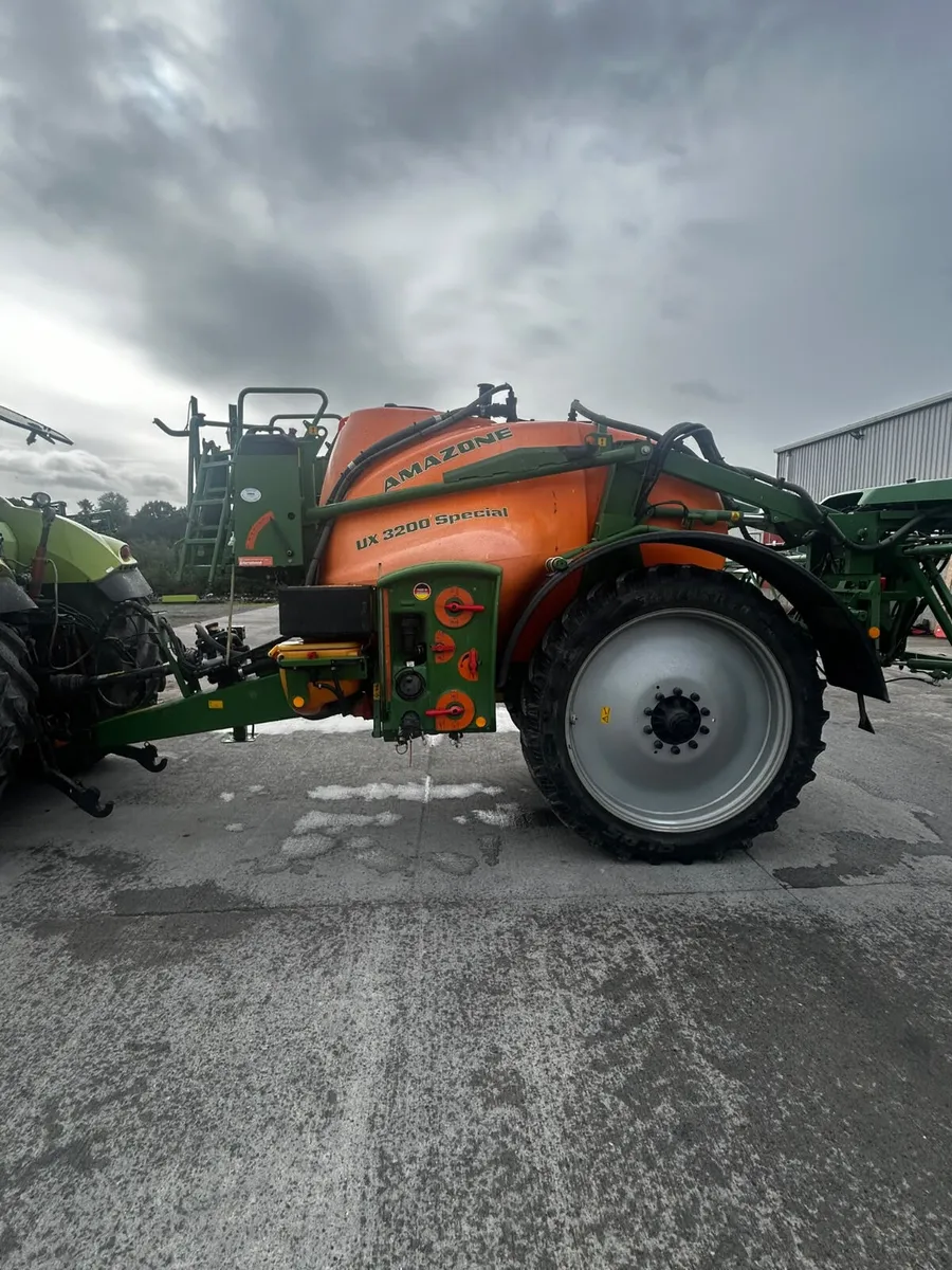Amazone sprayer - Image 2