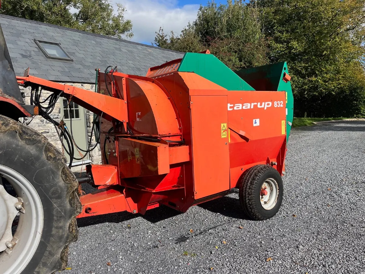 Kverneland 832 Straw Chopper bedder - Image 2