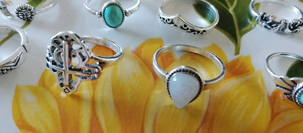 Silver ring bundle (20 rings in all) - Image 3