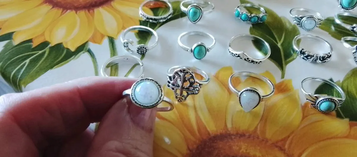Silver ring bundle (20 rings in all) - Image 4