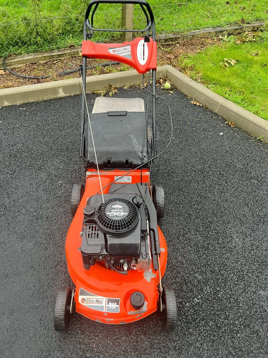 Oleo Mac self drive lawnmower - Image 3