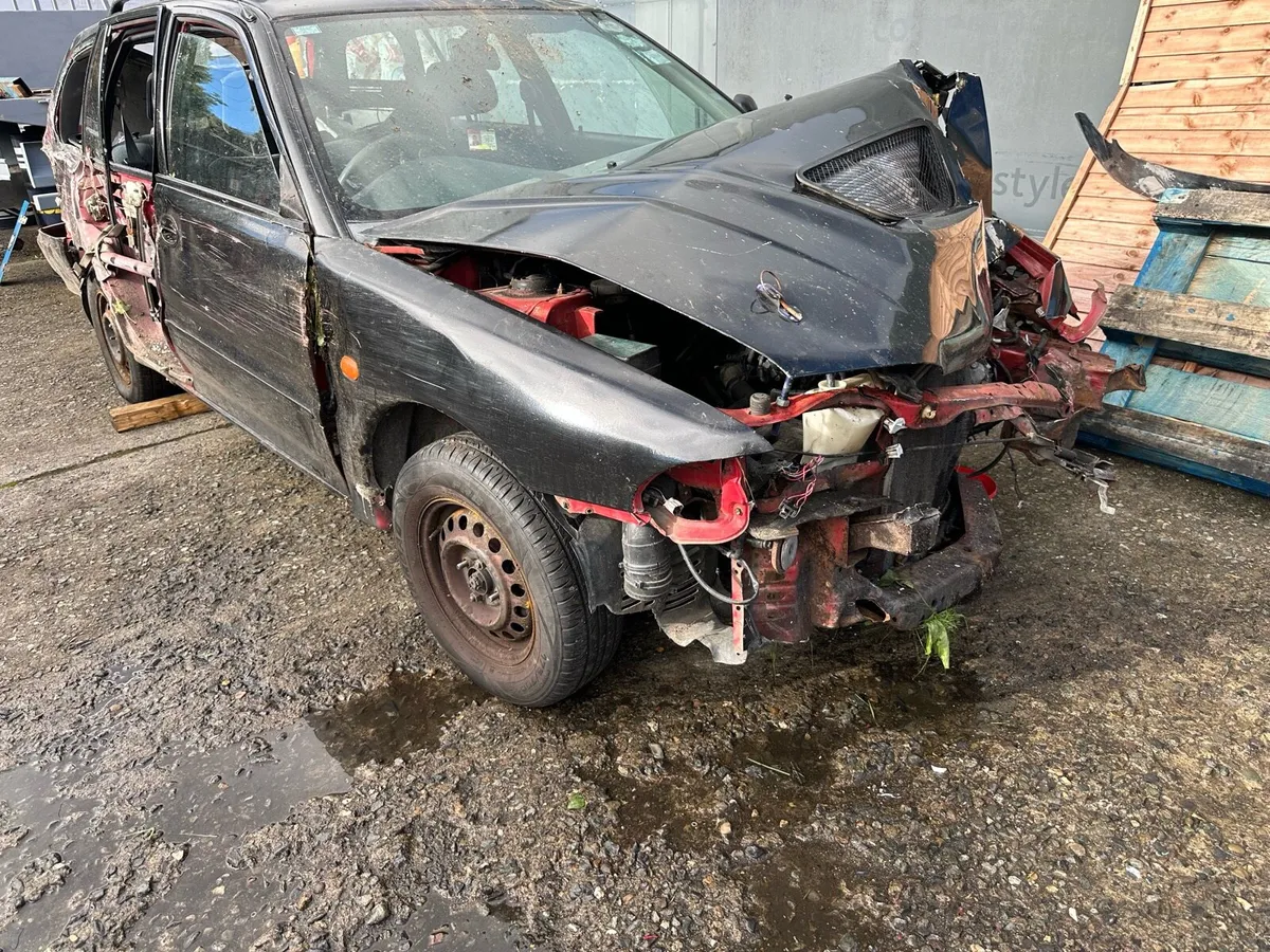 Mitsubishi Lancer  Breaking - Image 1