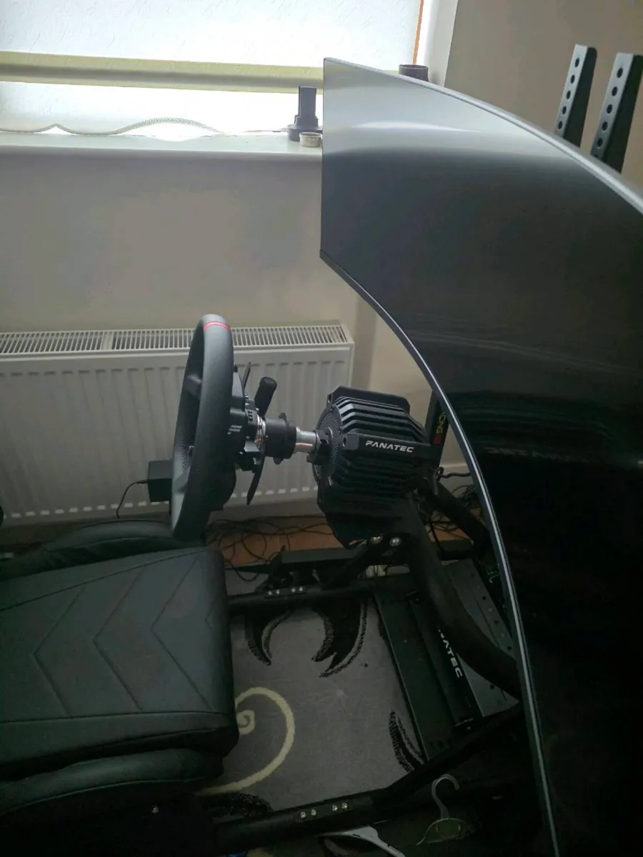 Fanatec racing rig - Image 3