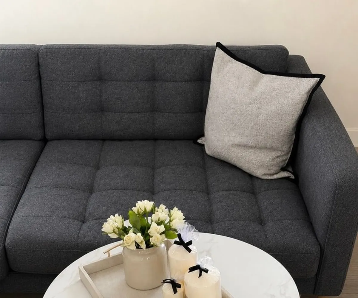 5 seater corner sofa - Image 4