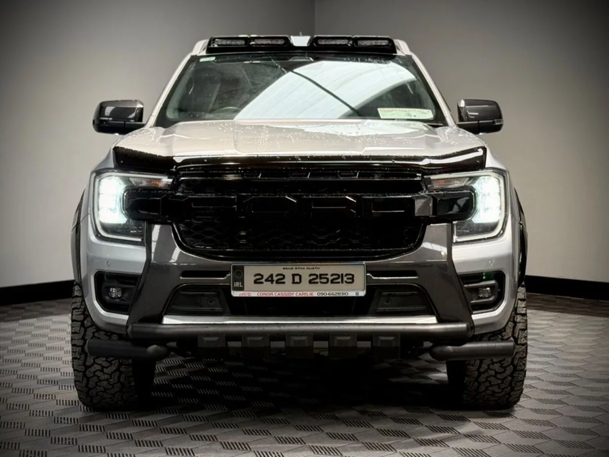 Ford Ranger 2.0 Wildtrak 205PS AUTO // FULLY KITTE - Image 2