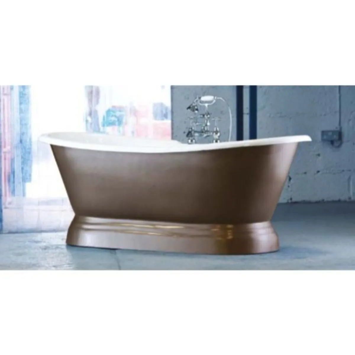 Versailles Double Ended Plinth Bath with Curve - Image 1