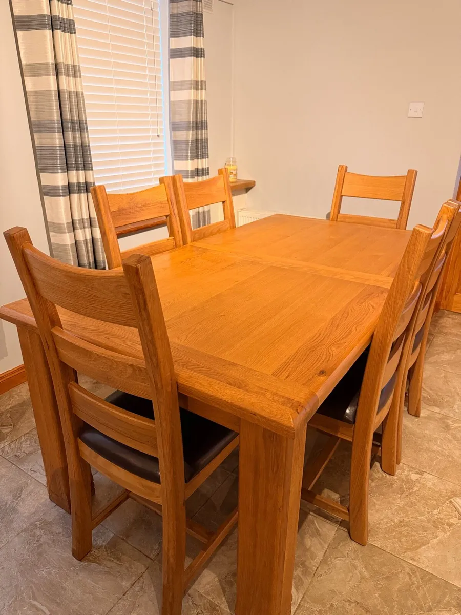 Solid oak extendable table - Image 2
