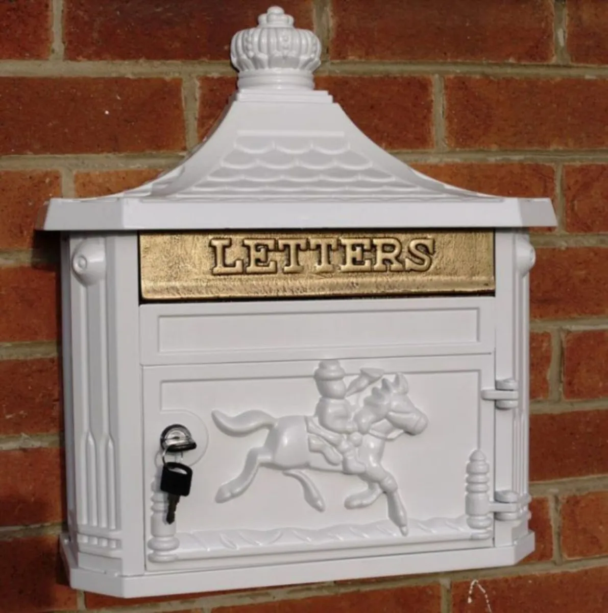 Aluminium Post Box – Wall Mounted – White – D2433