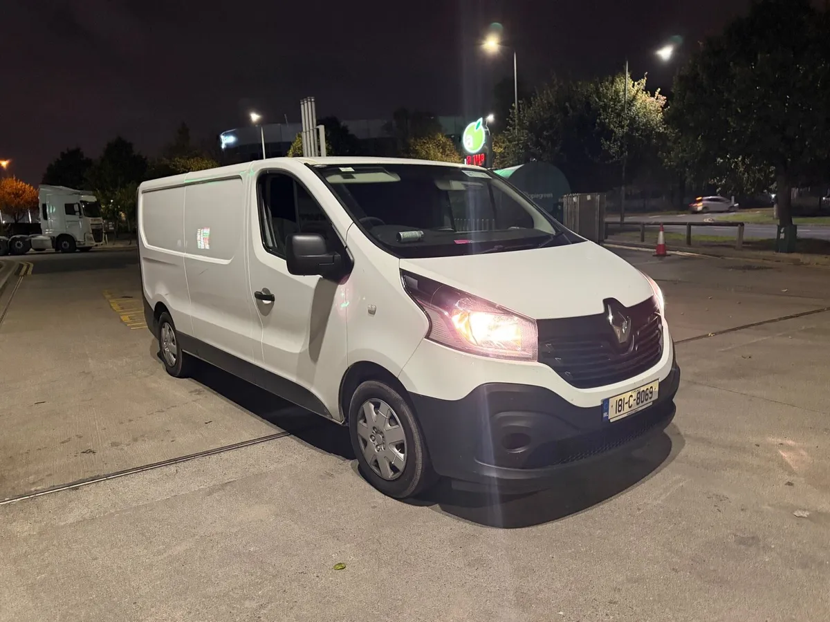 Renault Traffic Low Km - Image 2