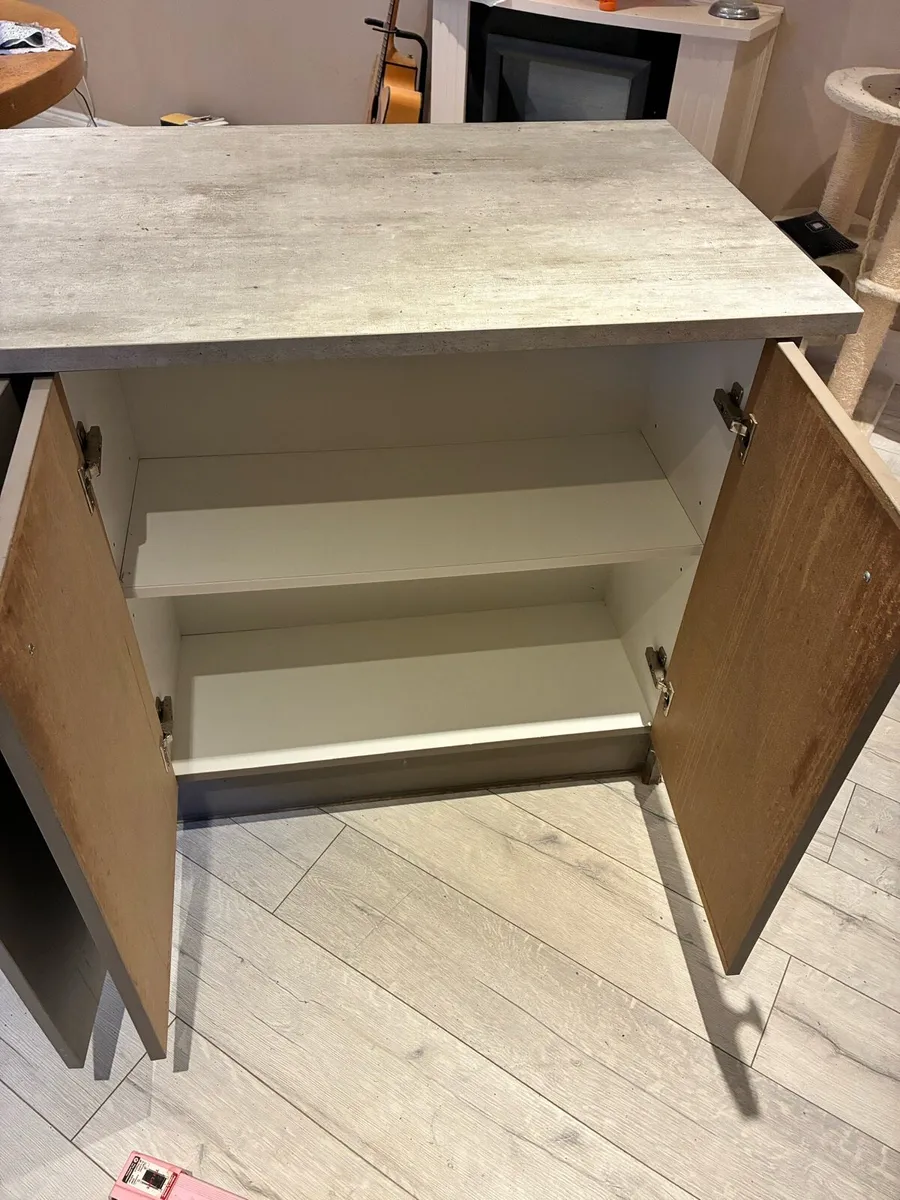 Kitchen island - Image 4