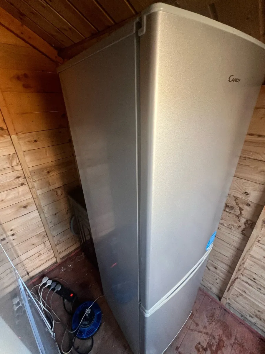 Fridge freezer - Image 2
