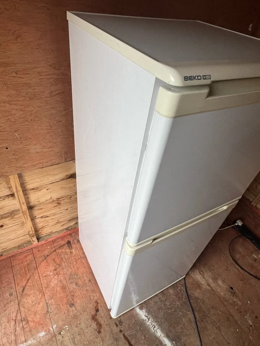 Fridge freezer - Image 2