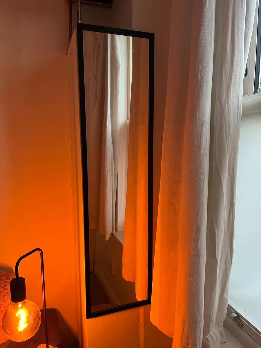 2 Mirrors - Image 3