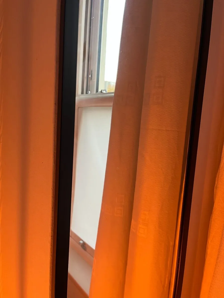 2 Mirrors - Image 4