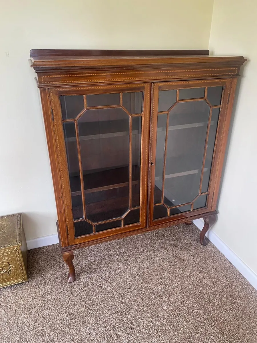 Display Cabinet
