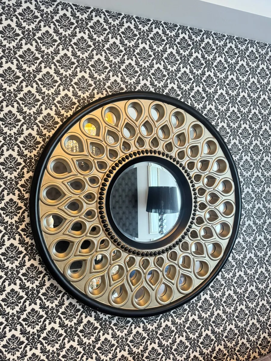 Mirror - Image 4