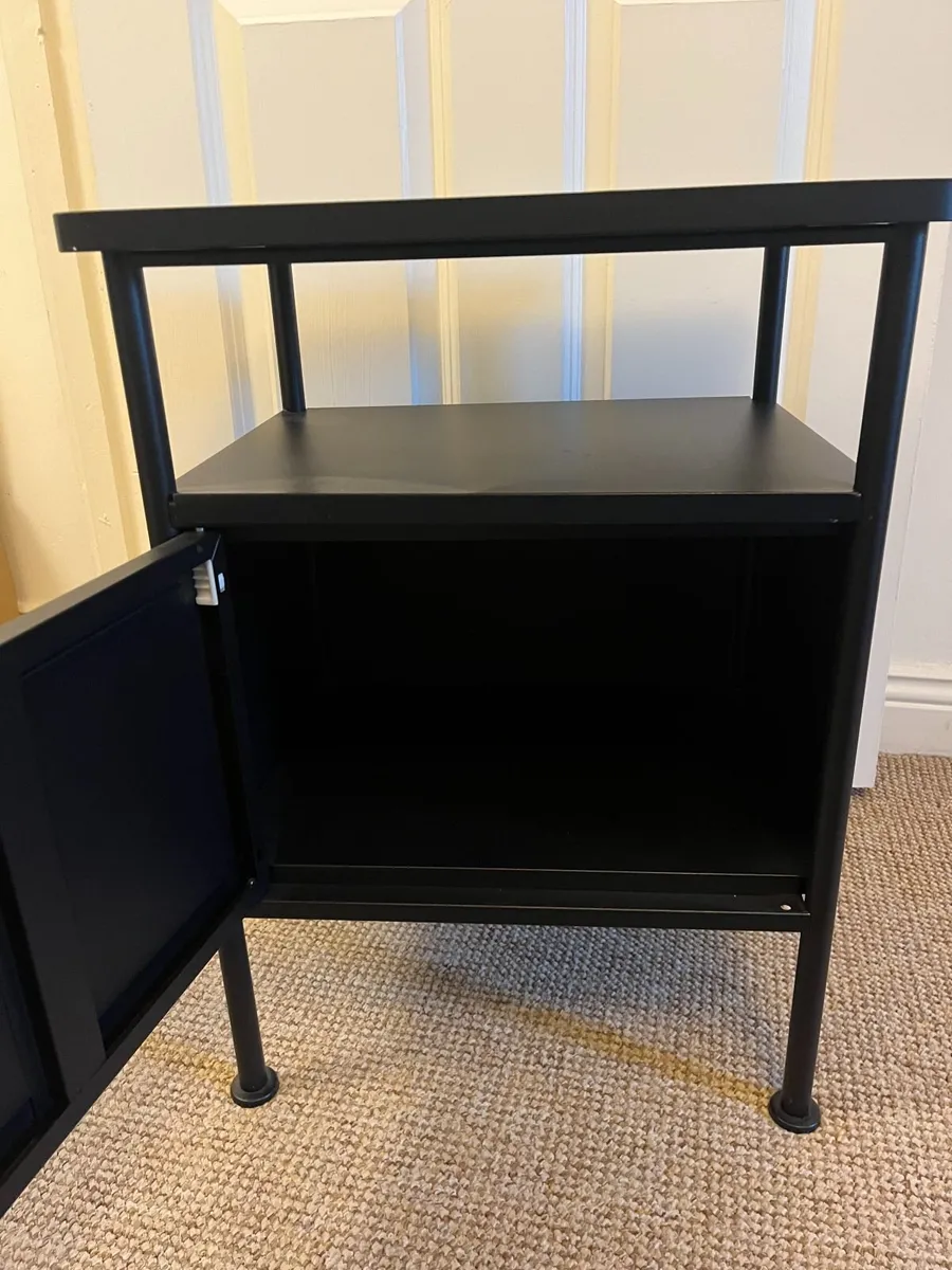 2 bedside tables - Image 2