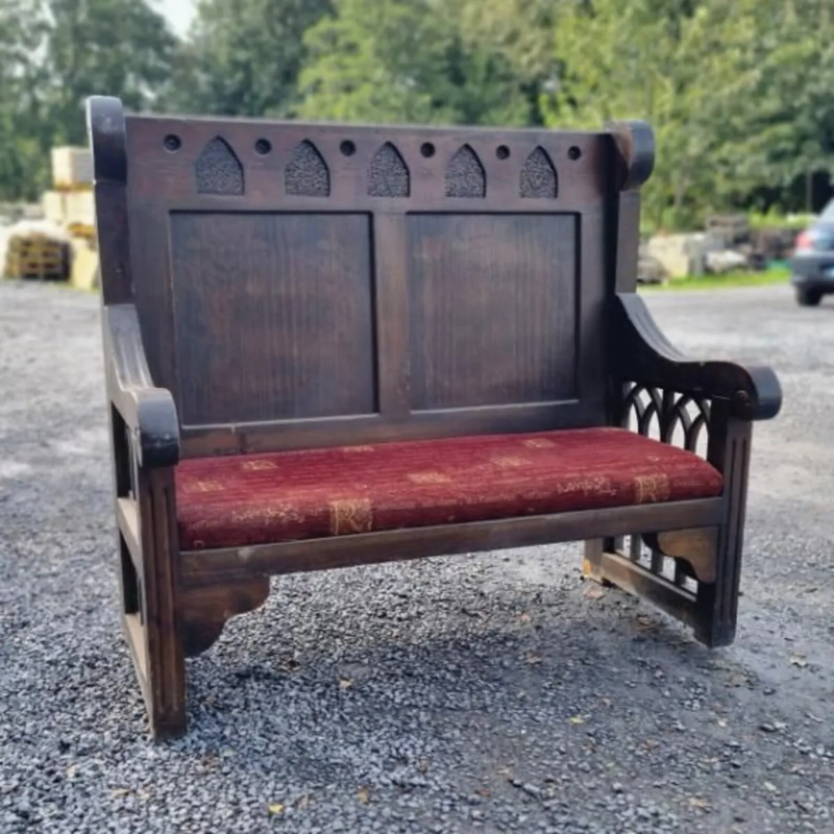Gothic Style Settle Bench KAS1394 - Image 1