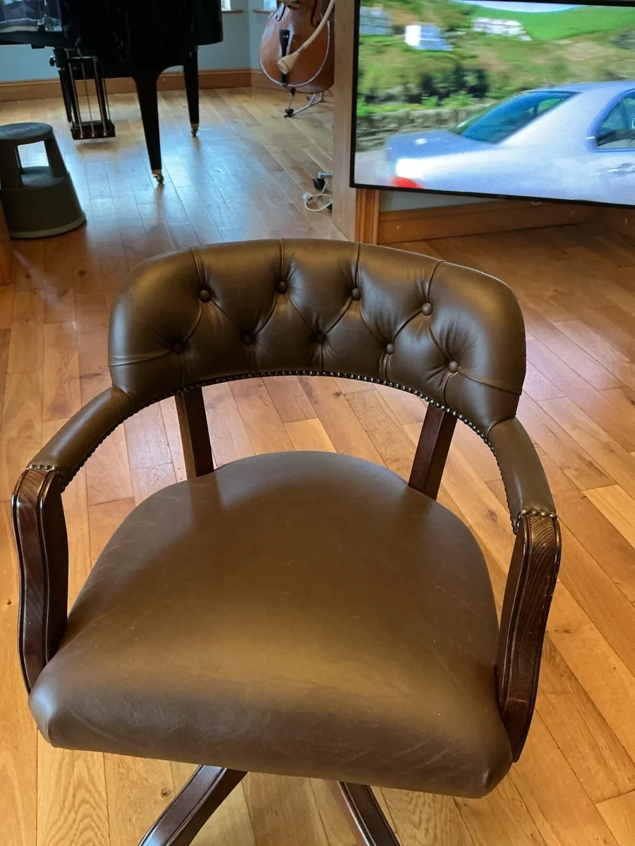 Captains Desk Chair - Image 1