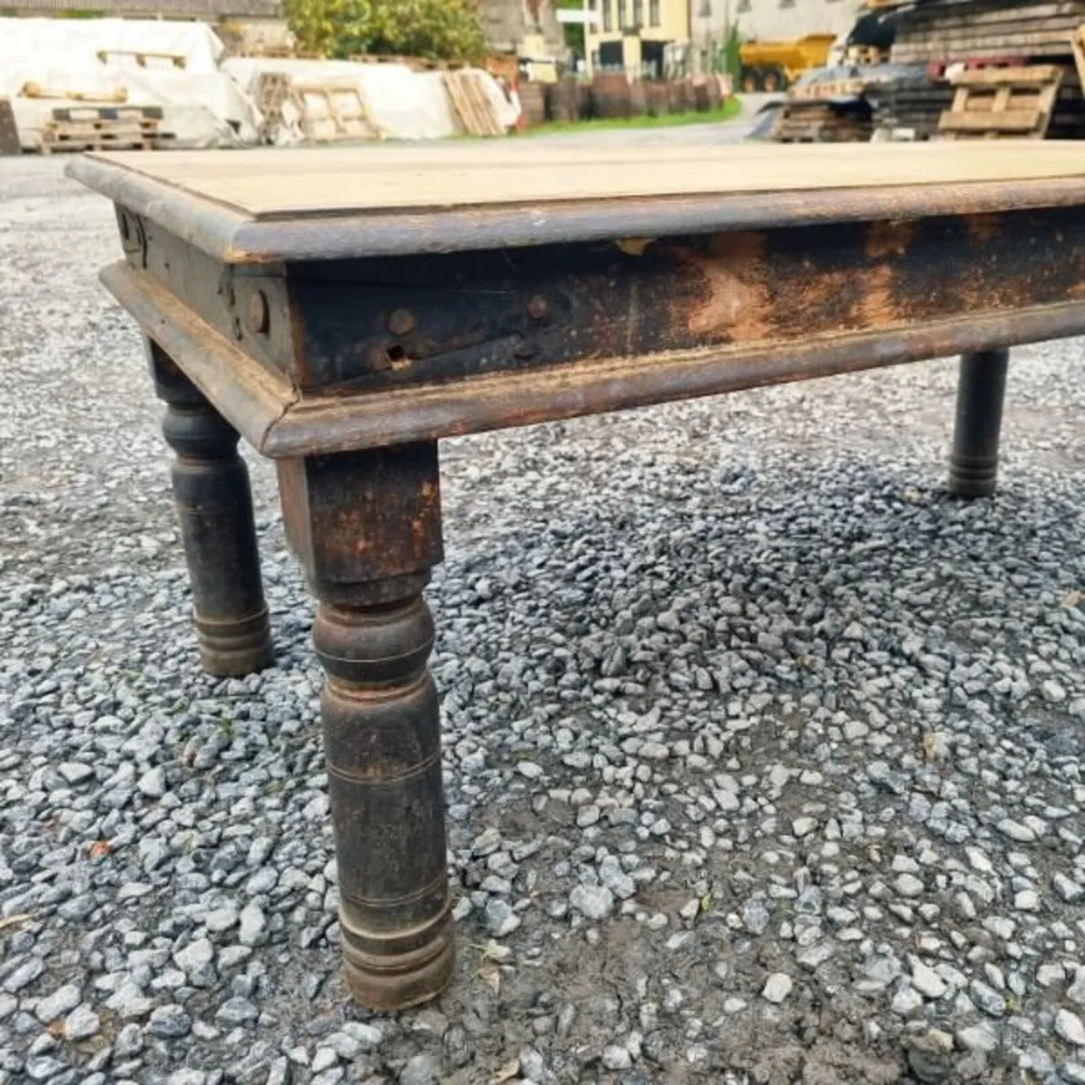Rustic Coffee Table KAS1392 - Image 3