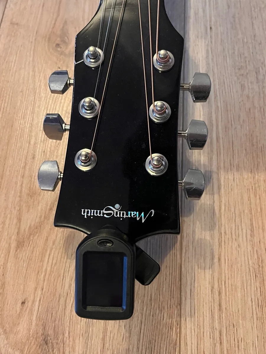 Acoustic guitar - Image 2