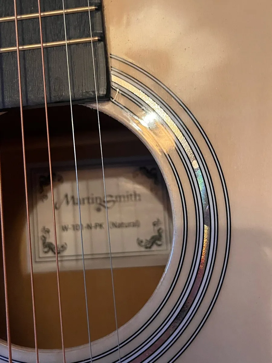 Acoustic guitar - Image 3