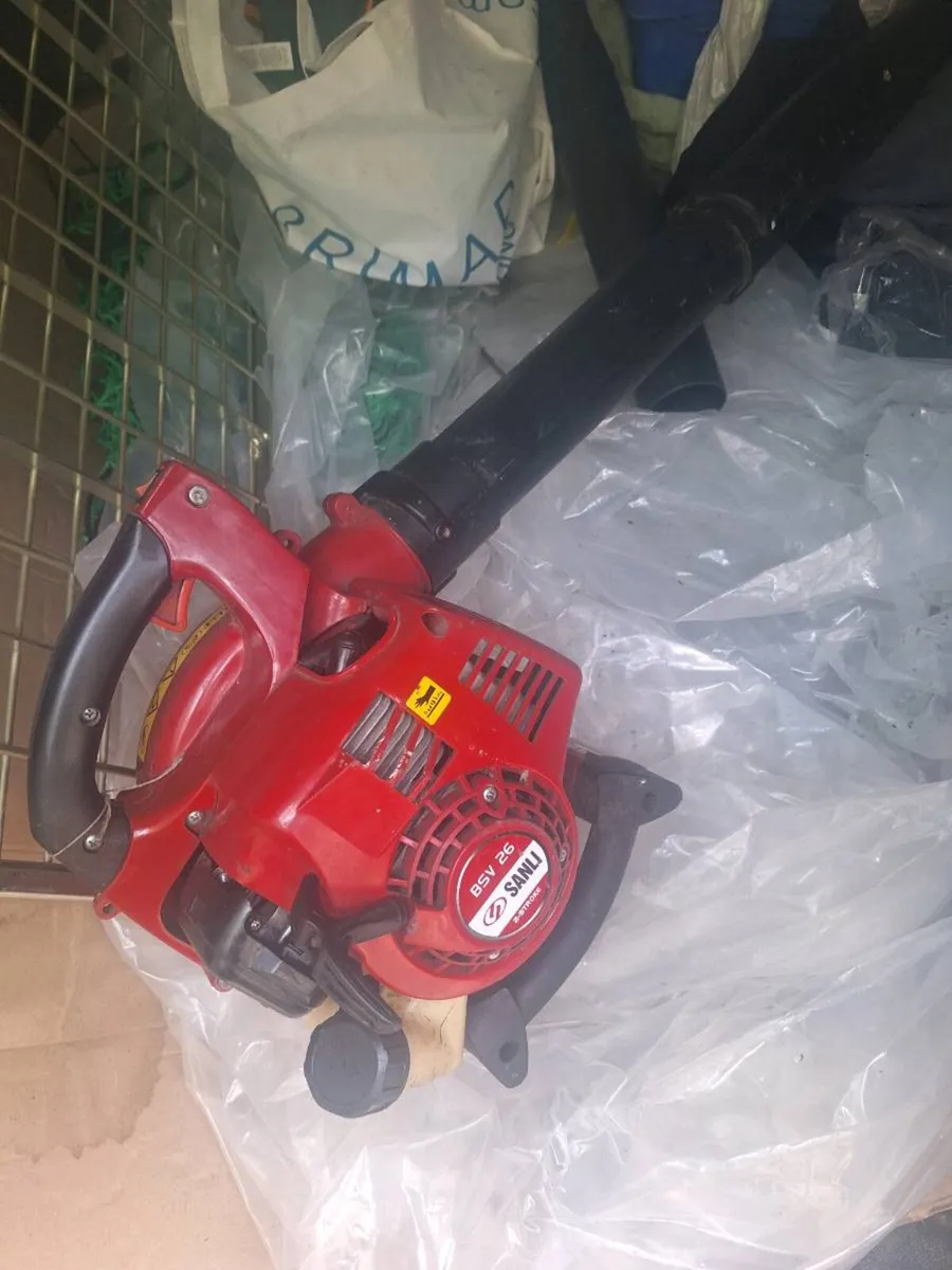 Sanli petrol blower