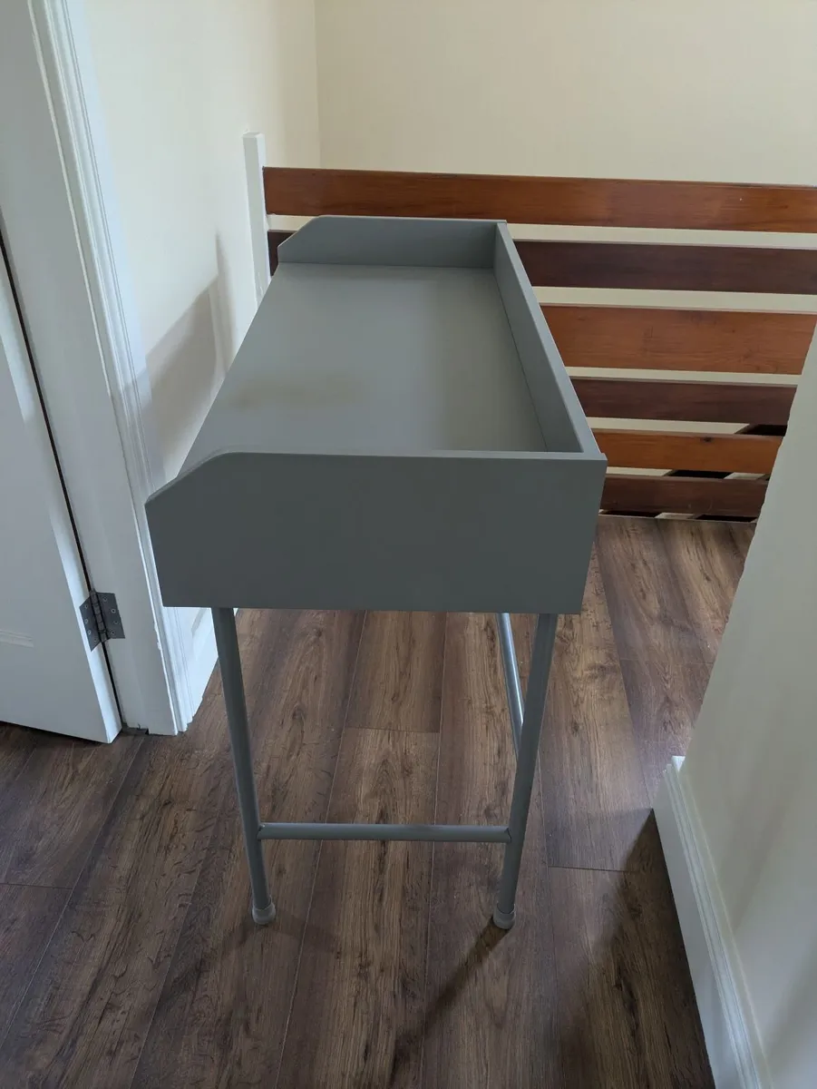 Desk - Image 1