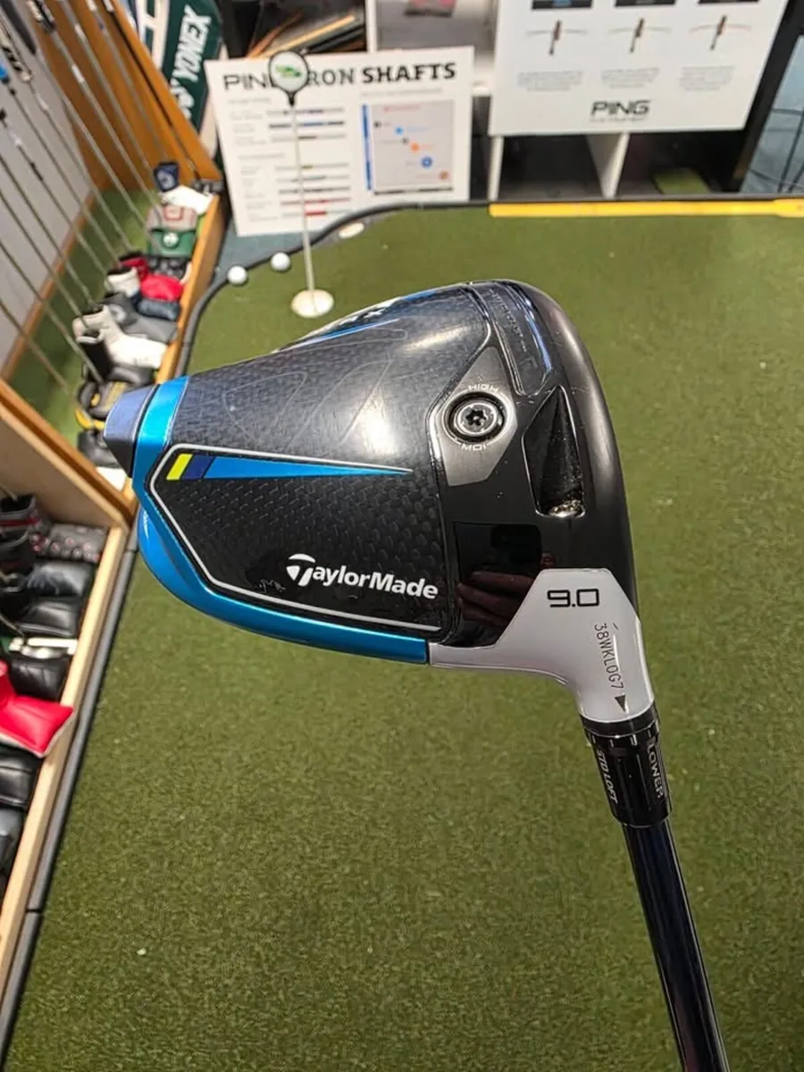 Taylormade Sim2 Max Driver - Image 2