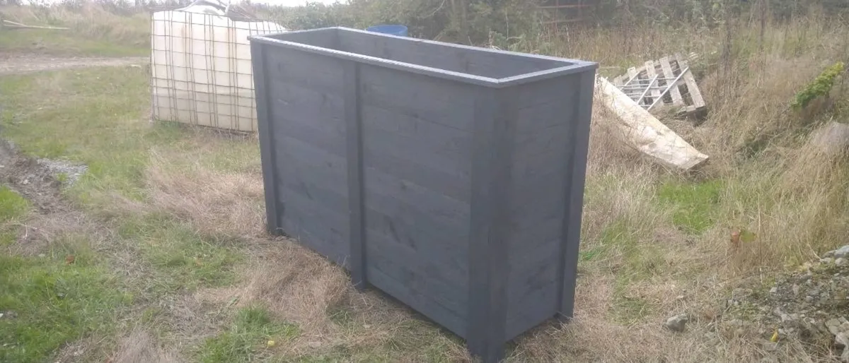 Rustic planters - Image 4