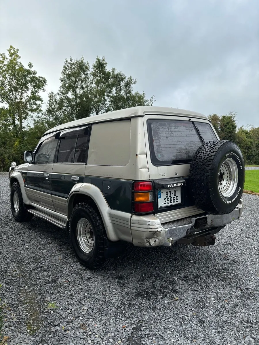 1993 Mitsubishi Pajero 2.5D Auto LWB Exceed - Image 4