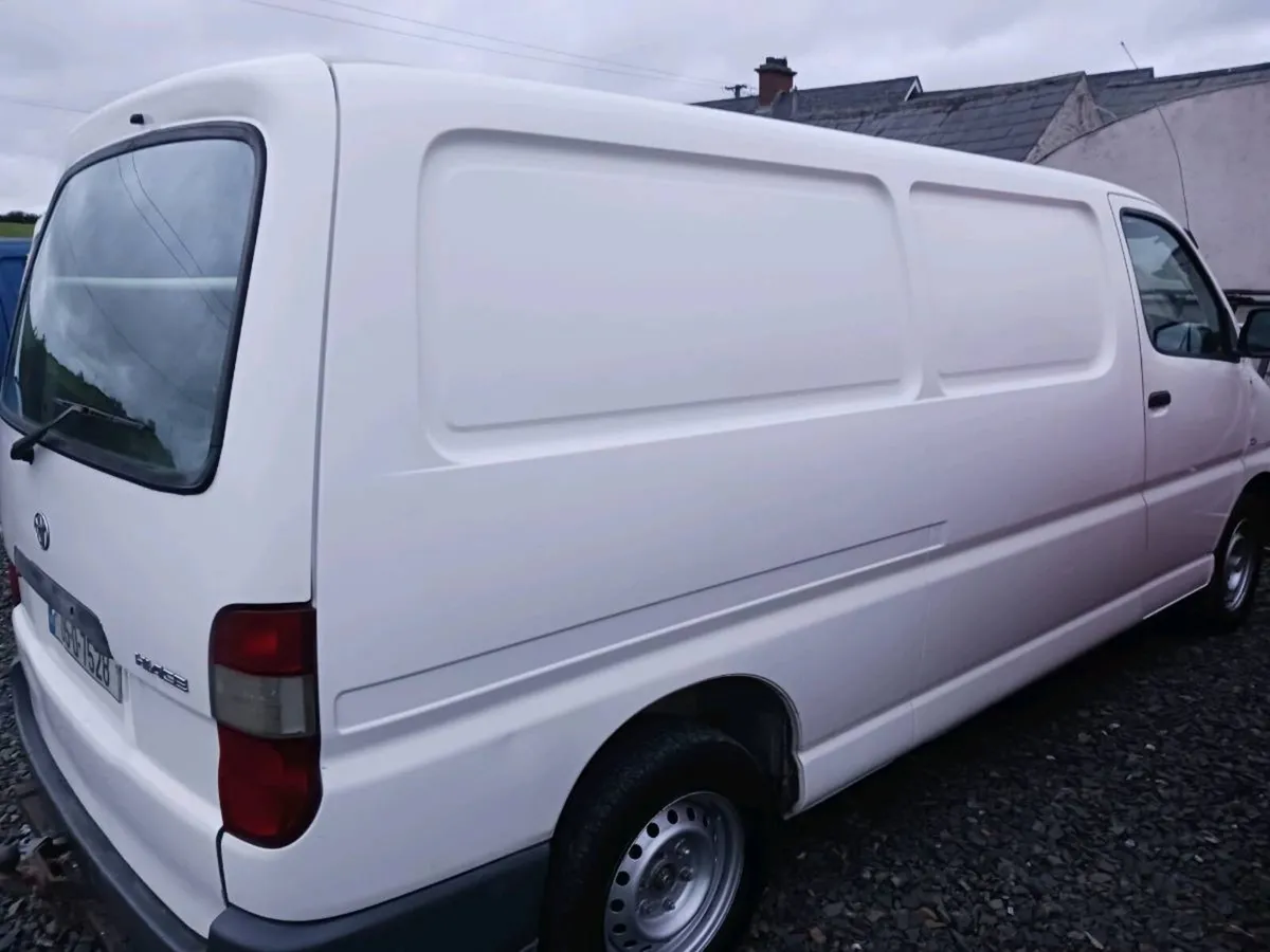 2005 toyota hiace , tested 30/07/2027, 3700 euro - Image 3