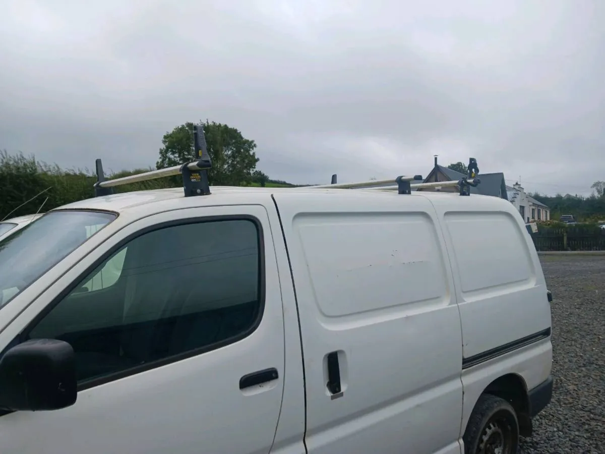 Toyota hiace bullbar, roof racks, towbars - Image 3