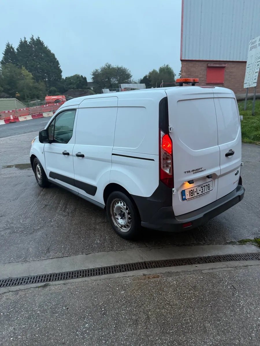 Ford Transit Connect - Image 3