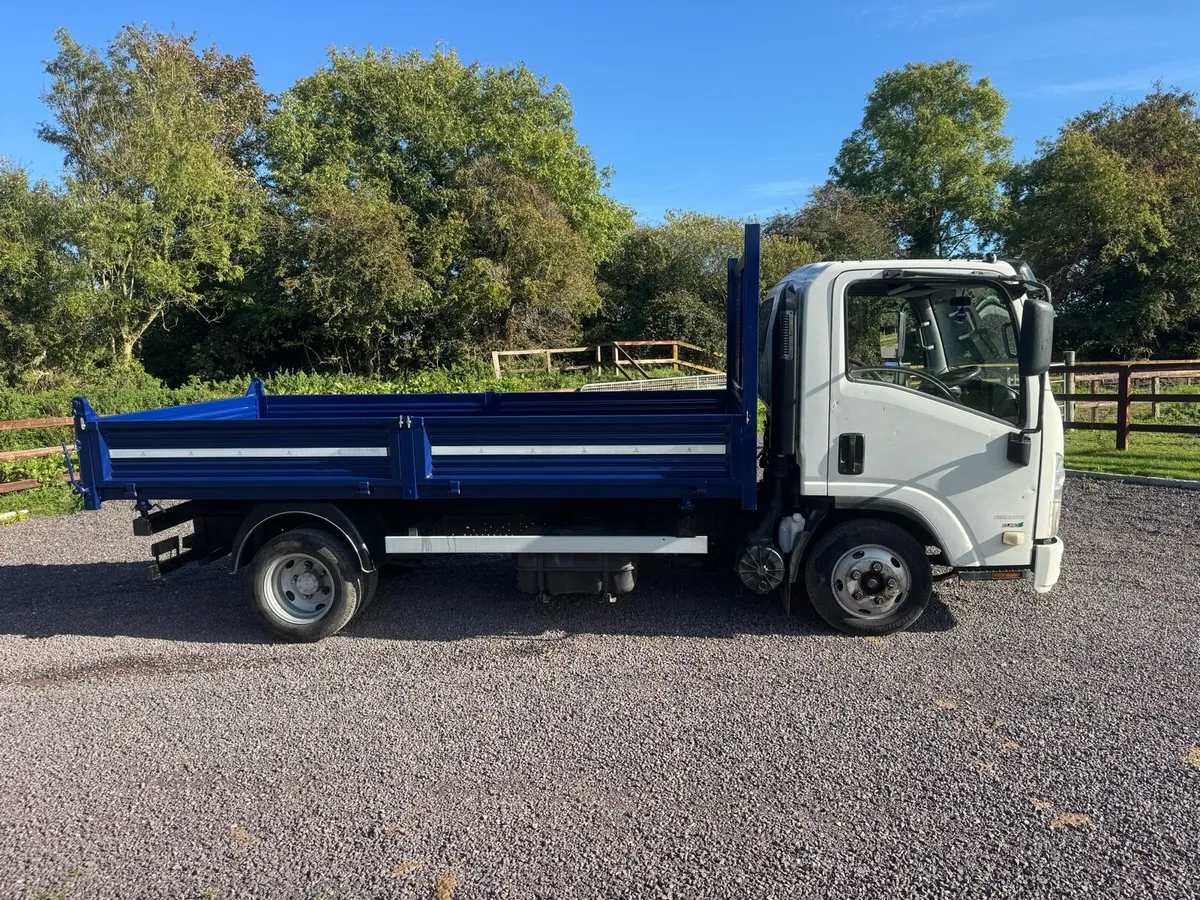 Isuzu 3.5ton tipper - Image 4