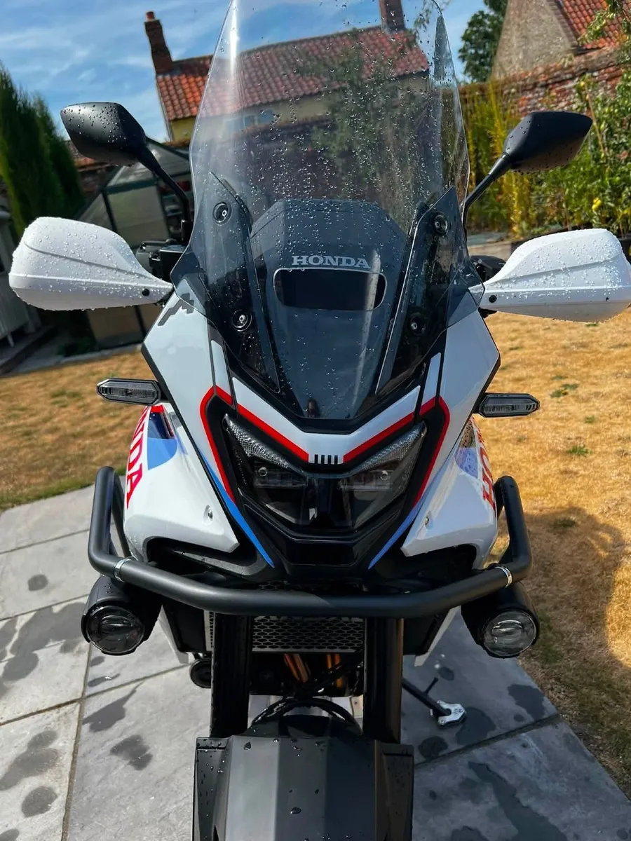 Honda transalp nose graphic plus fender graphic - Image 2