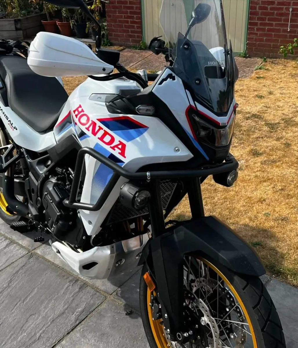 Honda transalp nose graphic plus fender graphic - Image 3