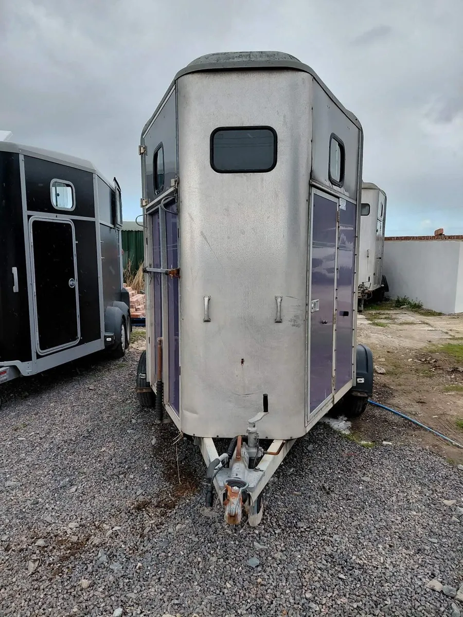 IW510 epona horse trailer - Image 1