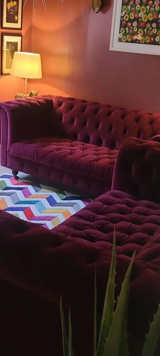 Couches - Image 2