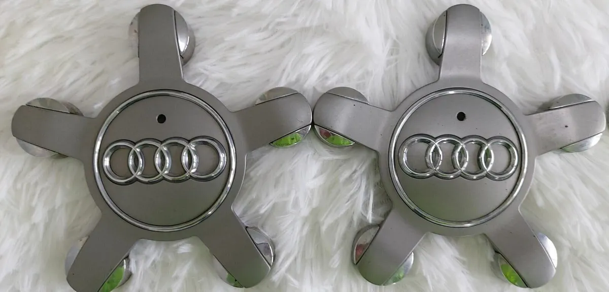 2 x Audi A4, A5, A6, A7 Star Cap - Delivery - Image 1