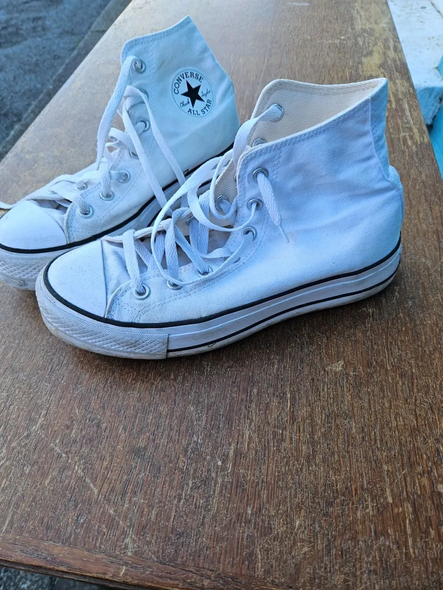 Converse Trainers Size 7 - Image 2