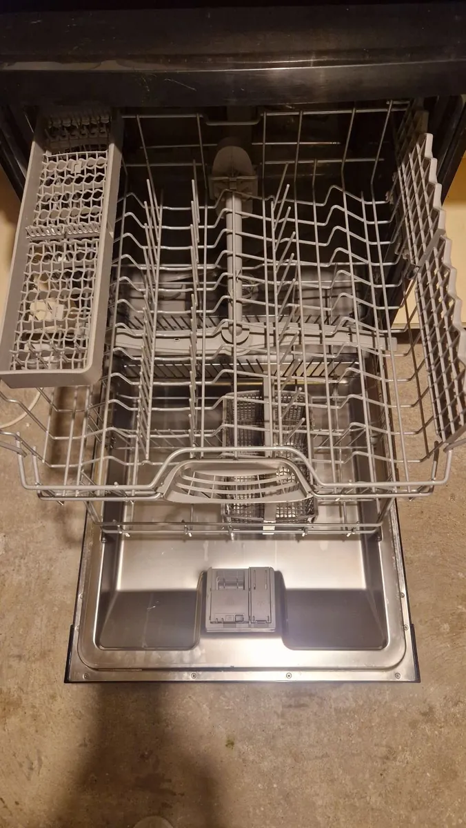 Bosch Dishwasher - Image 3