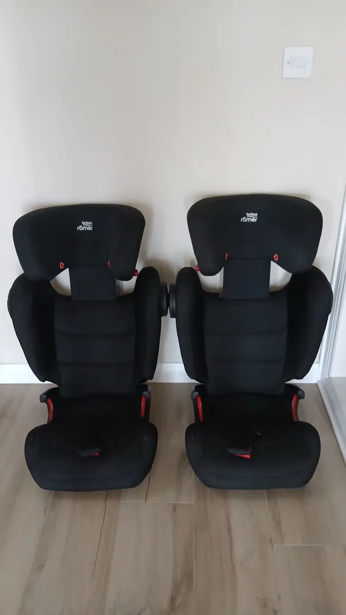 2 x britax romer car seats - Image 1