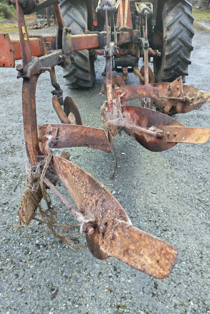 Sanderum 3 furrow Plough - Image 3