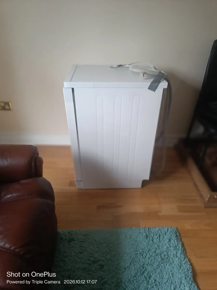 Kenwood Slimline Dishwasher - Image 1
