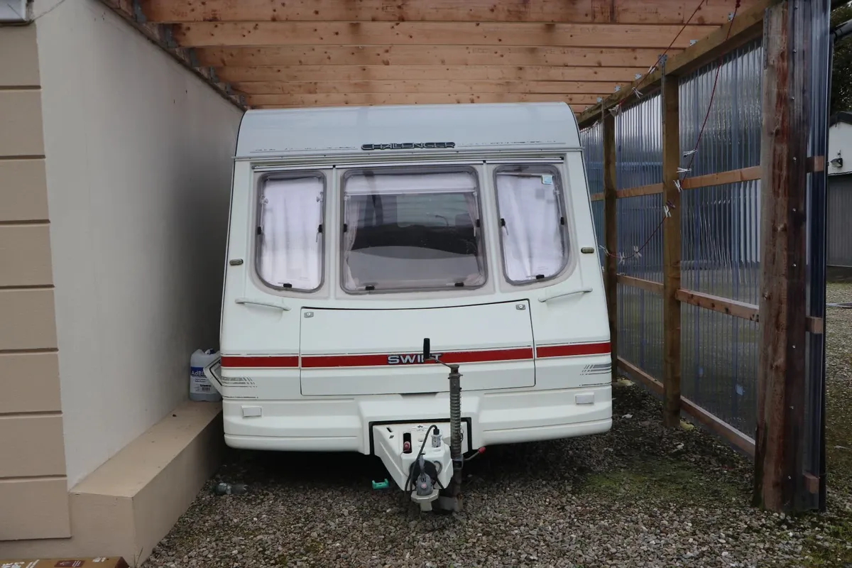 Caravan - Image 2